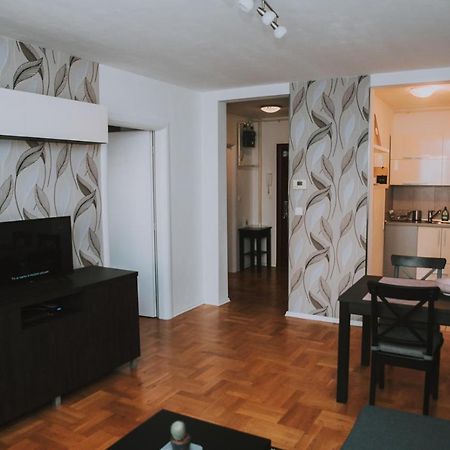 Apartment Nika, Arena ซาเกร็บ ภายนอก รูปภาพ