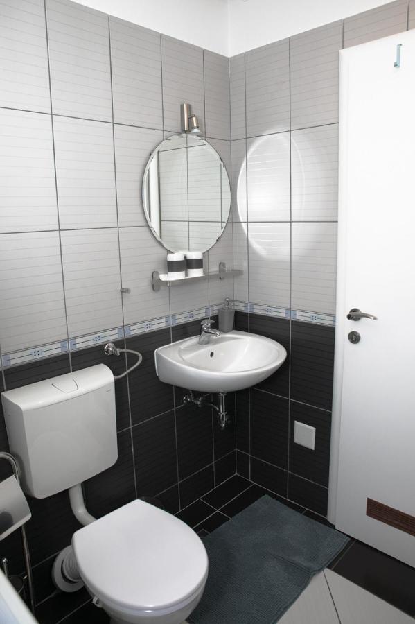 Apartment Nika, Arena ซาเกร็บ ภายนอก รูปภาพ