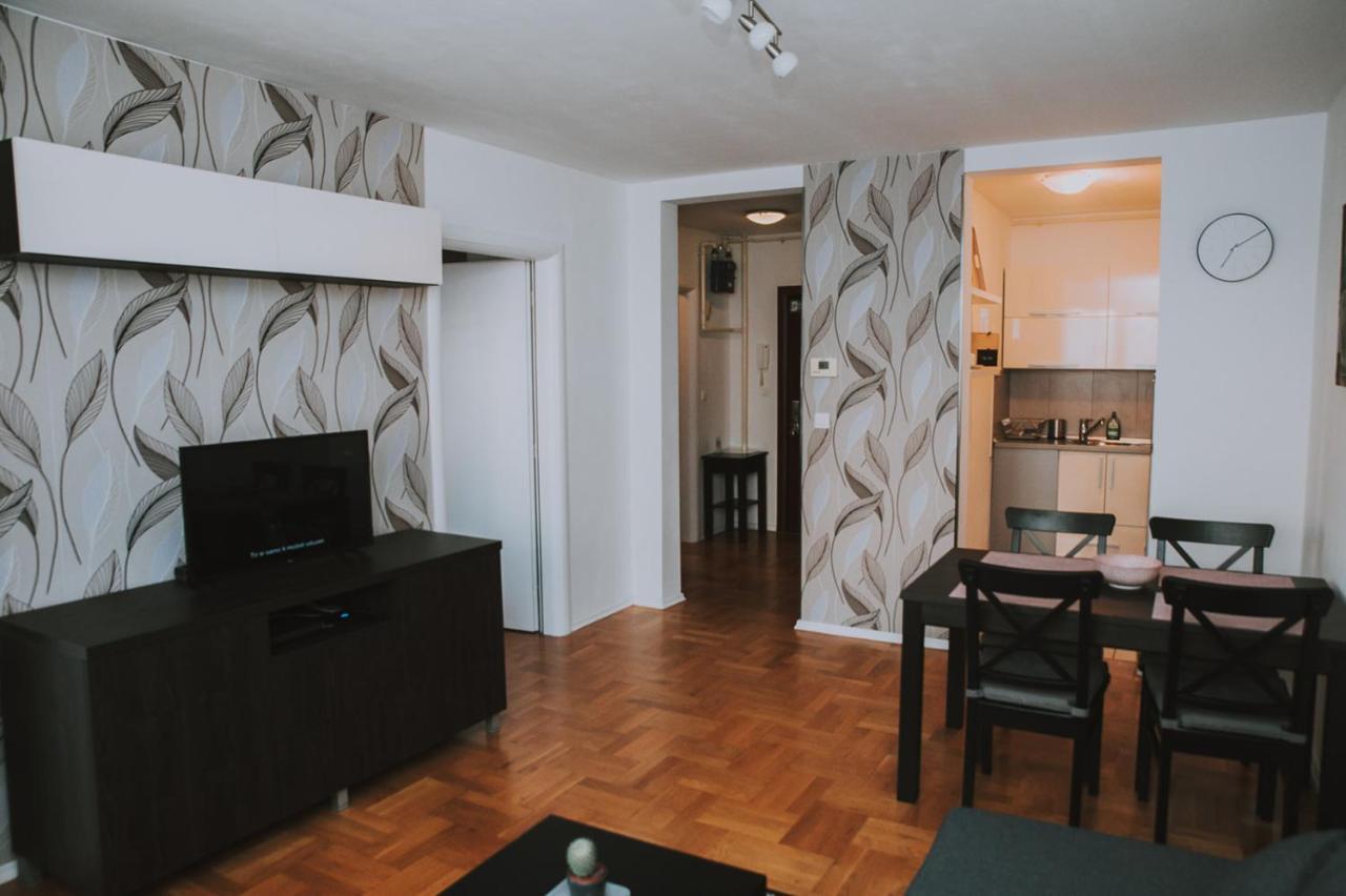 Apartment Nika, Arena ซาเกร็บ ภายนอก รูปภาพ