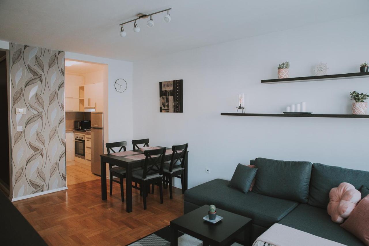 Apartment Nika, Arena ซาเกร็บ ภายนอก รูปภาพ